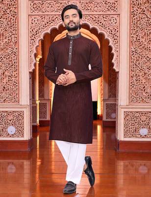 classic ethnic design men   s comfortable cotton kurta 1
