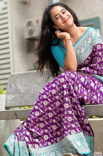 Purple silk blend banarasi saree with unstitched blouse piece