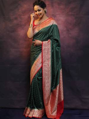 Green silk blend banarasi saree with unstitched blouse piece 1