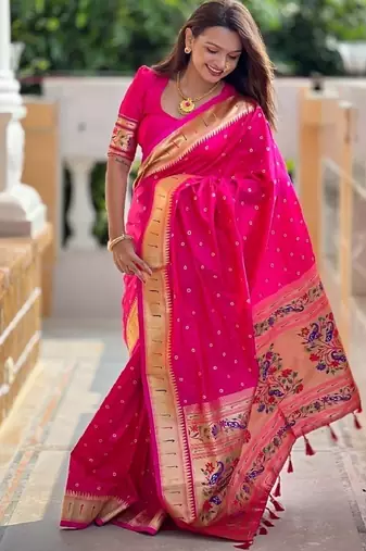 Pink silk blend banarasi saree with unstitched blouse piece