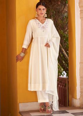 White ethnic motifs embroidered mirror work anarkali kurti with pyjamas & dupatt 1