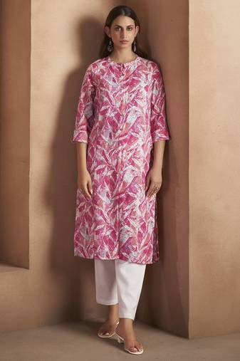 Light pink cotton blend printed kurta for women