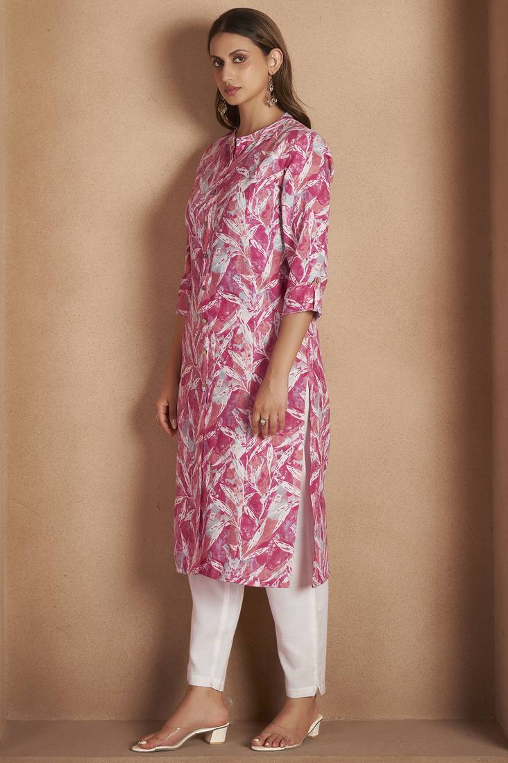 Light pink cotton blend printed kurta for women