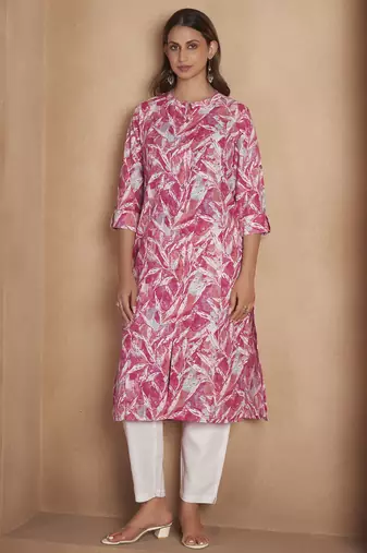 Light pink cotton blend printed kurta for women