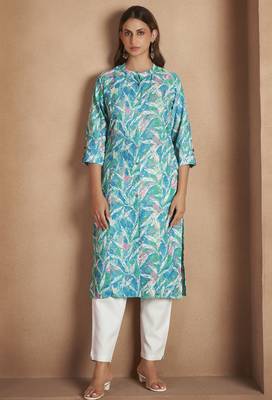Blue cotton blend floral printed kurta for women 1