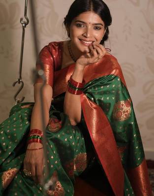 Green silk blend banarasi saree with unstitched blouse piece 4
