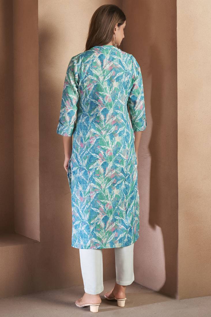 Blue cotton blend floral printed kurta for women