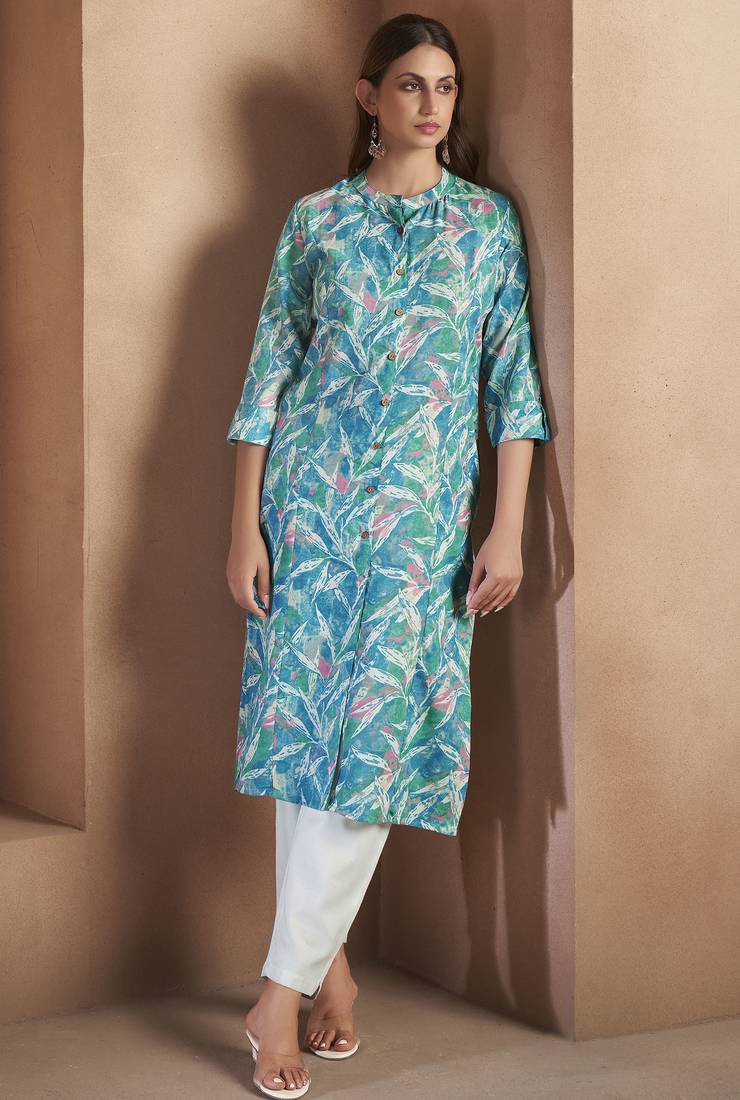 Blue cotton blend floral printed kurta for women