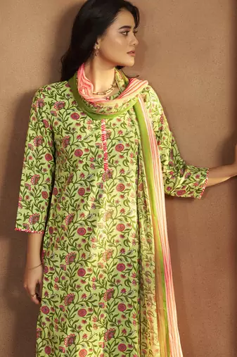Women   s pista green cotton blend printed straight kurta with printed pant & chanderi printed dupatta