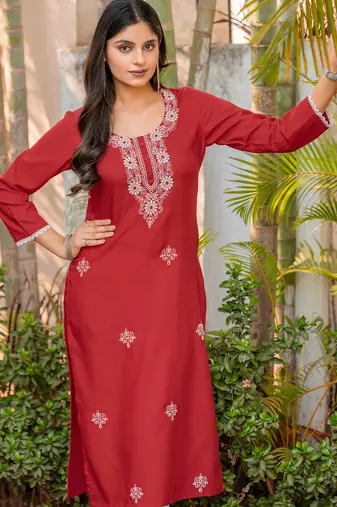 Red cotton blend chikankari embroidered kurta for women