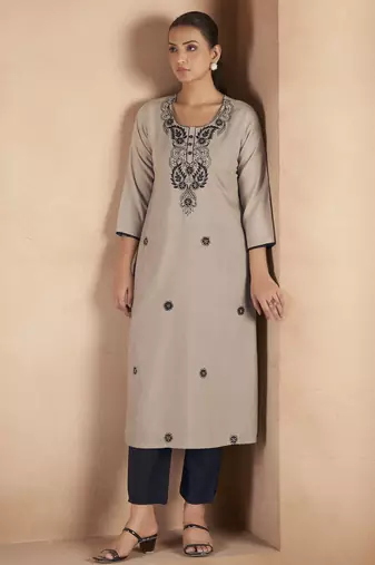 Light brown cotton blend chikankari embroidered kurta for women