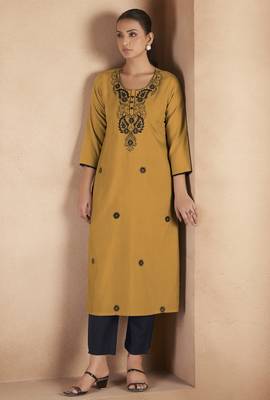 Musterd cotton blend chikankari embroidered kurta for women 3