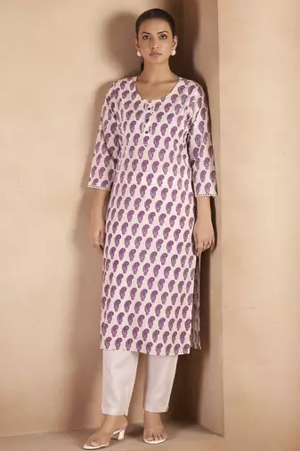 Cream & wine pure cotton paisley printed kurta for women