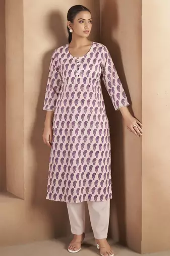 Cream & wine pure cotton paisley printed kurta for women