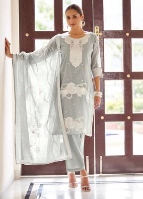 Grey ethnic motifs jacquard straight thread work kurta set 1