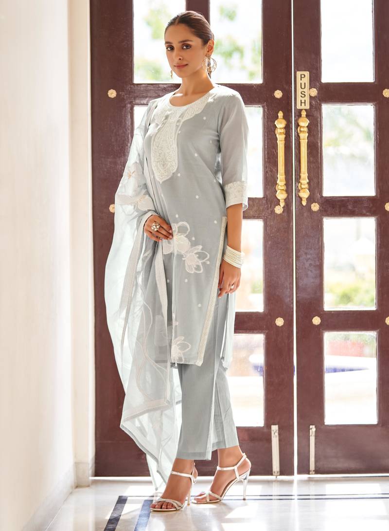 Grey ethnic motifs jacquard straight thread work kurta set