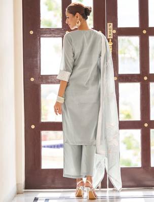 Grey ethnic motifs jacquard straight thread work kurta set 4