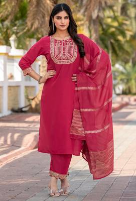 Pink cotton blend embroidered kurta set with dupatta for women 1