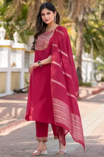 Pink cotton blend embroidered kurta set with dupatta for women