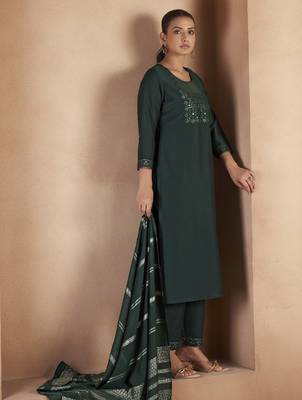 Dark green cotton blend embroidered with sequined work kurta set for women 3