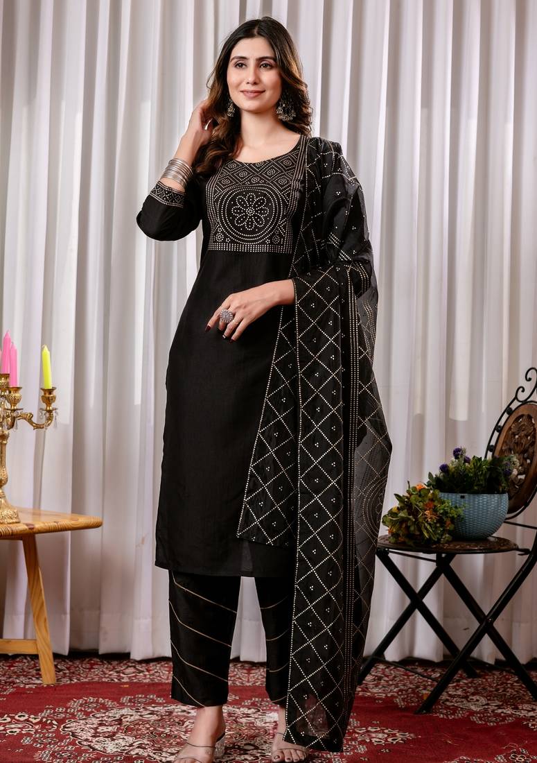 Black chinon foil printed kurta set with dupatta