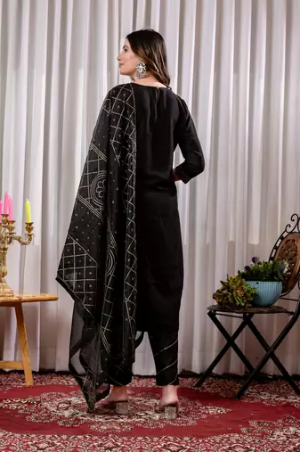 Black chinon foil printed kurta set with dupatta