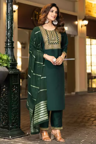 Bottle green chinnon embroidered kurta set with jacquard dupatta