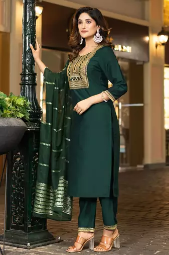 Bottle green chinnon embroidered kurta set with jacquard dupatta