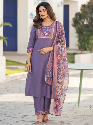 Lavender chinon printed kurta set with dupatta 1