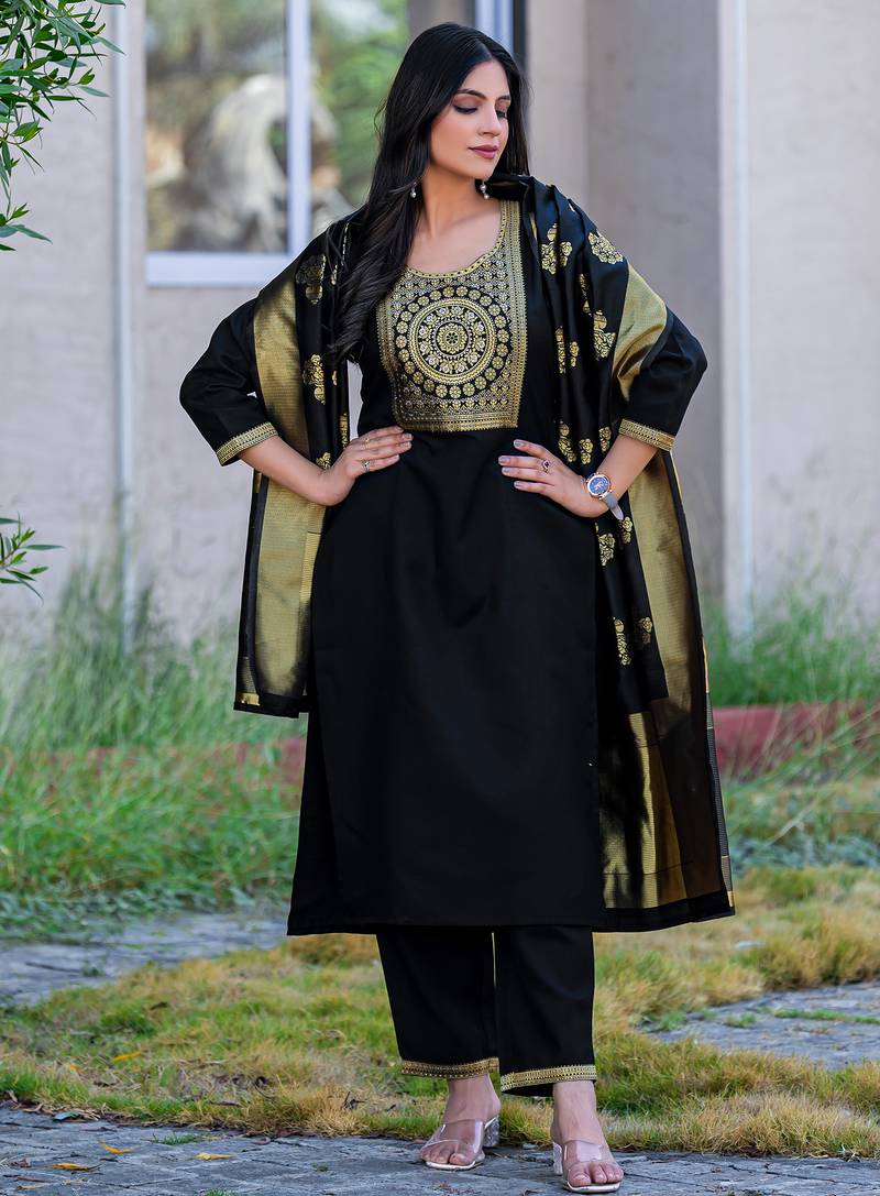 Black cotton blend jacquard kurta set with dupatta for women