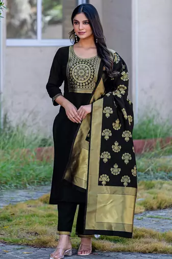 Black cotton blend jacquard kurta set with dupatta for women