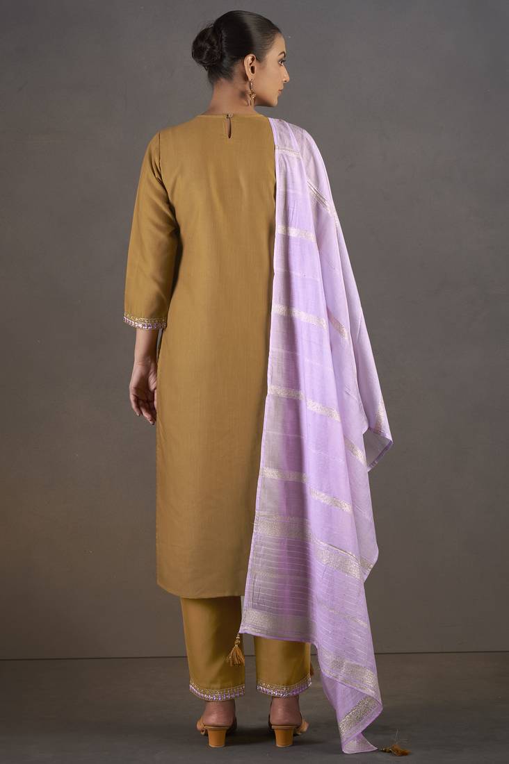 Mustard cotton blend floral embroidered kurta set for women