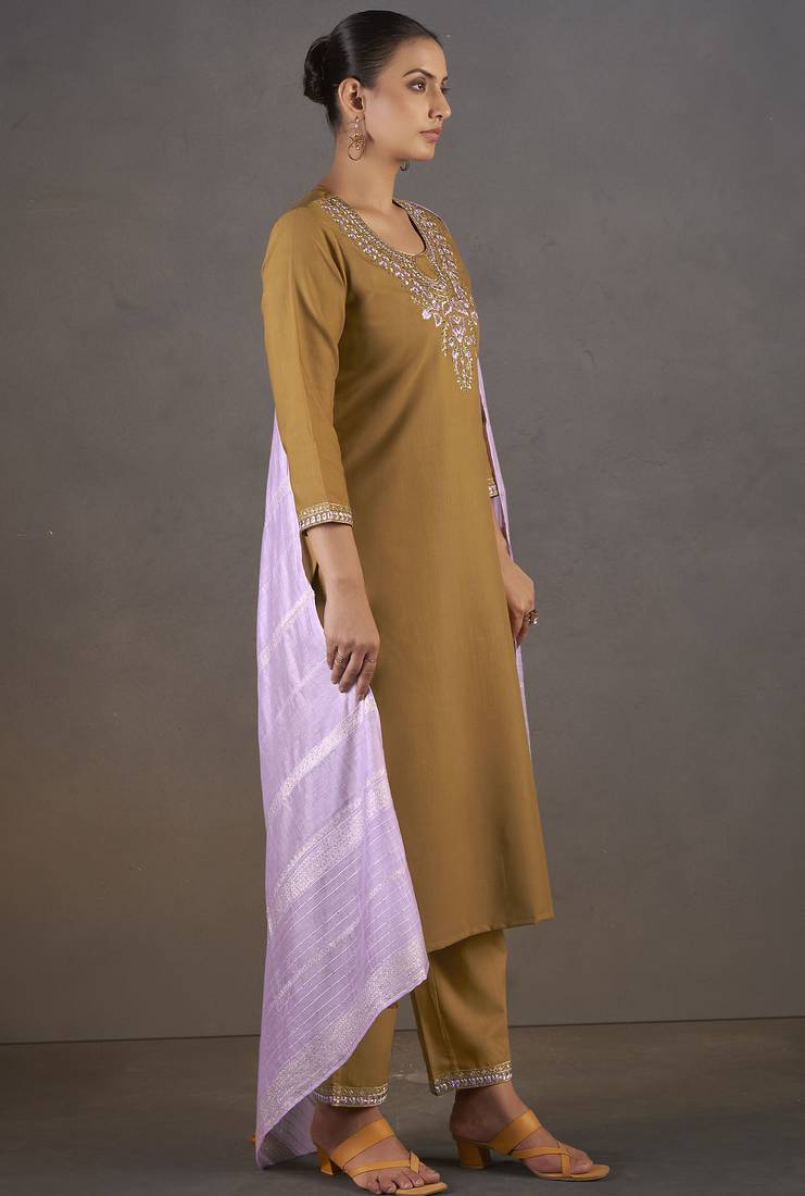 Mustard cotton blend floral embroidered kurta set for women