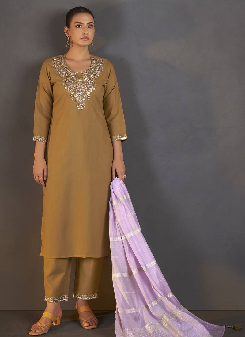 Mustard cotton blend floral embroidered kurta set for women