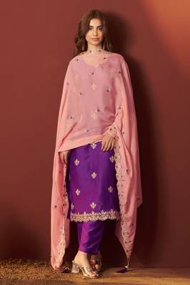 Purple chinnon embroidered kurta set with dupatta for women 3