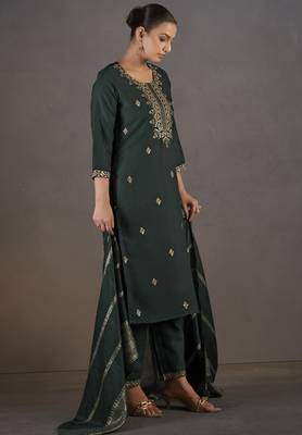 Dark green cotton blend embroidered with sequined work kurta set with dupatta for women 4
