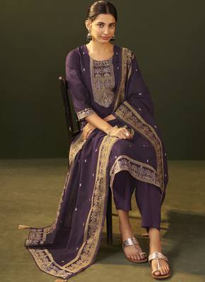 Purple jacquard silk blend straight kurta set with dupatta 1