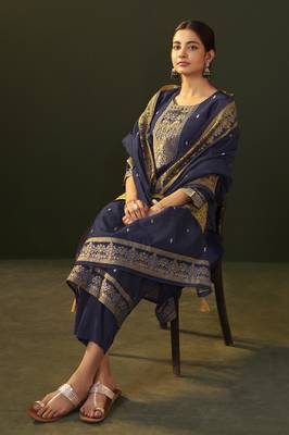 Navy blue jacquard silk blend straight kurta set with dupatta 1
