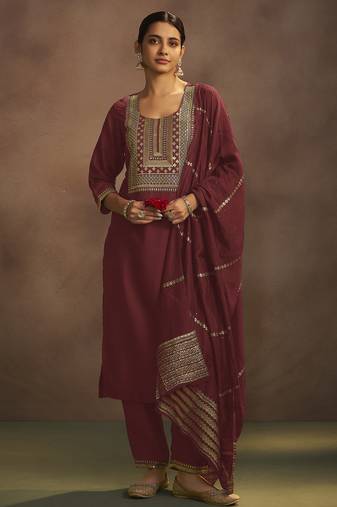 Rust chinnon embroidered kurta set with jacquard dupatta