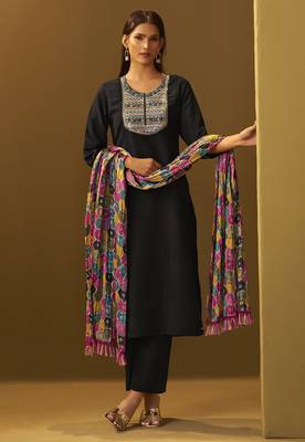 Women's black cotton blend embroidered straight kurta set multicolor chinon patola printed dupatta set 2