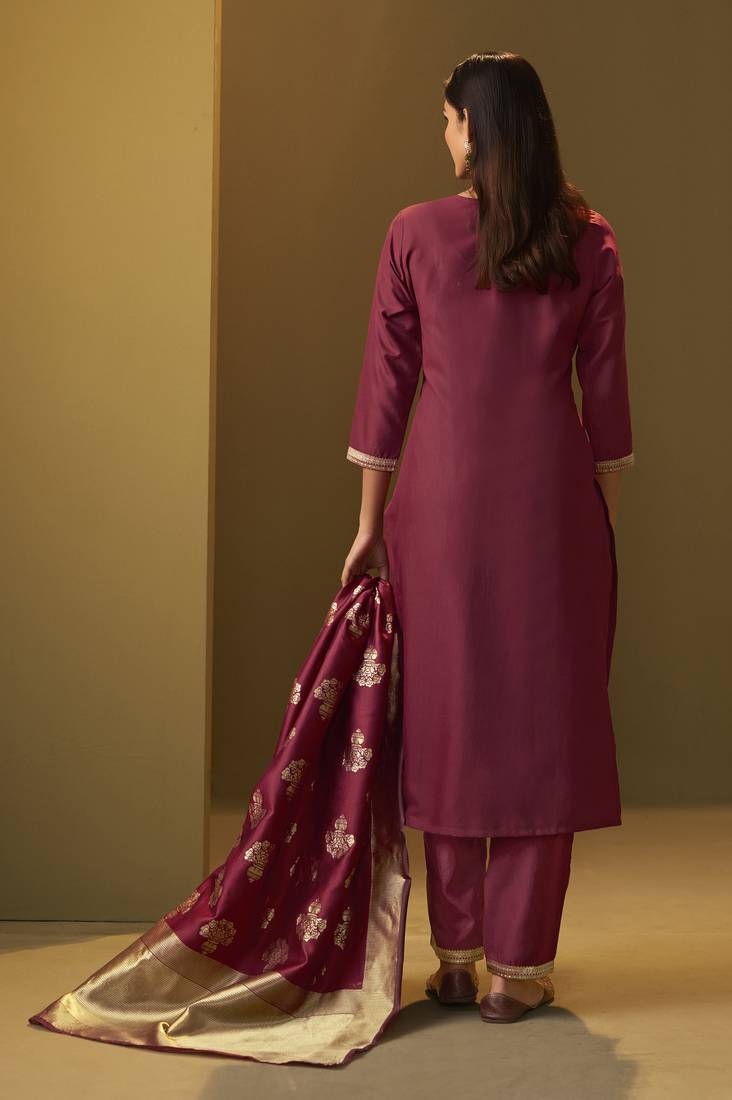 Women's festive red cotton blend jacquard straight kurta with solid pant and silk jacquard dupatta set