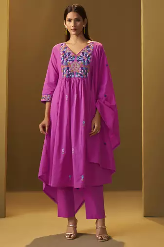Women's light pink pure cotton embroidered kurta set with dupatta