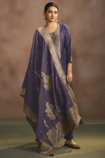 Women's lilac jacquard art silk straight kurta set with cotton bottom & silk blend dupatta