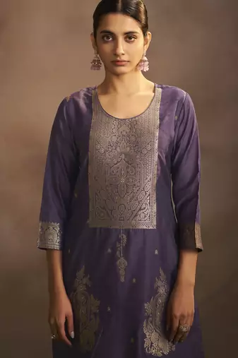 Women's lilac jacquard art silk straight kurta set with cotton bottom & silk blend dupatta