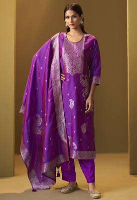 Women's purple jacquard art silk straight kurta set with cotton bottom & silk blend dupatta 1