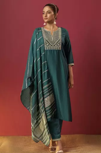 Green chinon embroidered kurta set with jacquard dupatta