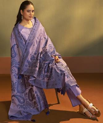 Lilac jacquard art silk kurta set with cotton bottom & silk jacquard dupatta 4
