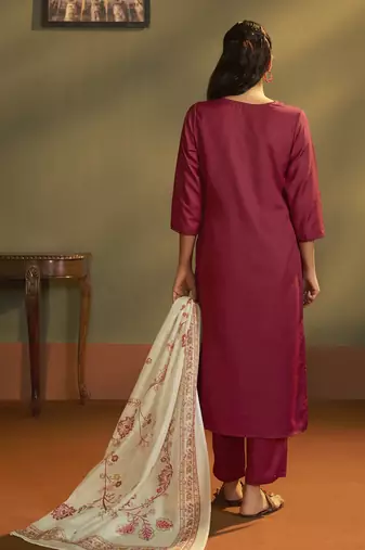 Women rust cotton calf-length kurta with pant & cream chanderi printed dupatta