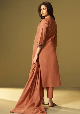 Women's orange pure cotton embroidered kurta set with dupatta 2