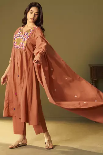 Women's orange pure cotton embroidered kurta set with dupatta
